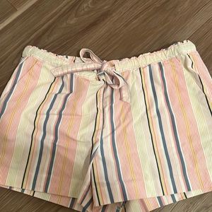 Cute summer striped light weight shorts/ Loft sz medium/ 3 in inseam/ like new